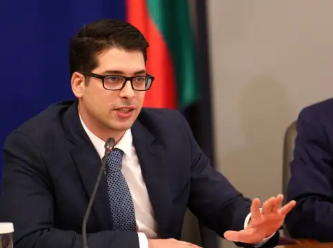 Заложеният бюджет е приемлив за България Той няма да ни