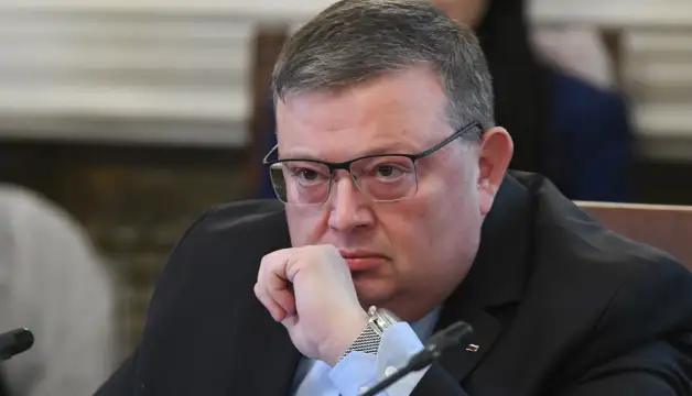 Снимка БулфотоПредседателят на КПКОНПИ Сотир Цацаров е изслушван за втори