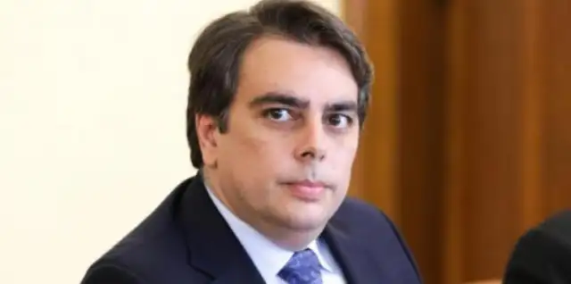 ДПС настоява за изслушване на министъра на финансите Асен Василев