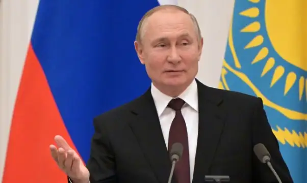 Кремъл заяви днес че руският президент Владимир Путин подкрепя дипломацията