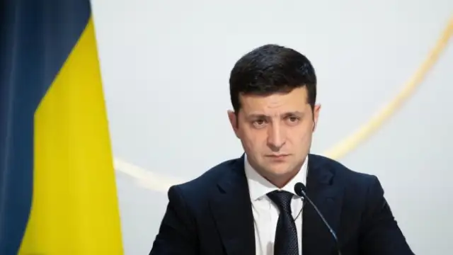 Украинският президент започна телефонния разговор с думите че се обажда
