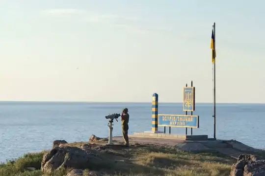 Украинските военнослужещи от Змийския остров са живи и в плен Това