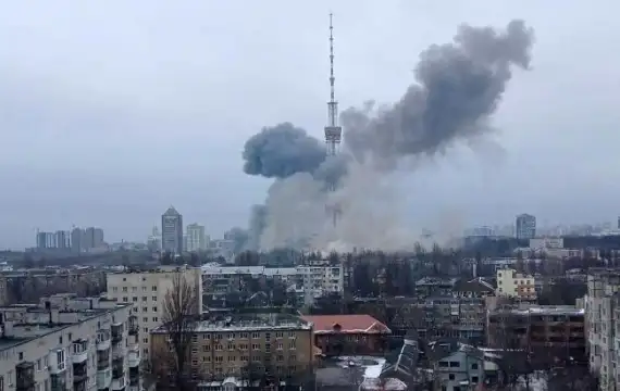 Руските войски атакуваха телевизионна кула в Киев Поради това ще
