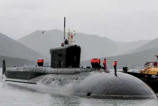 Руски ядрени подводници започват учения в Баренцово море а мобилни