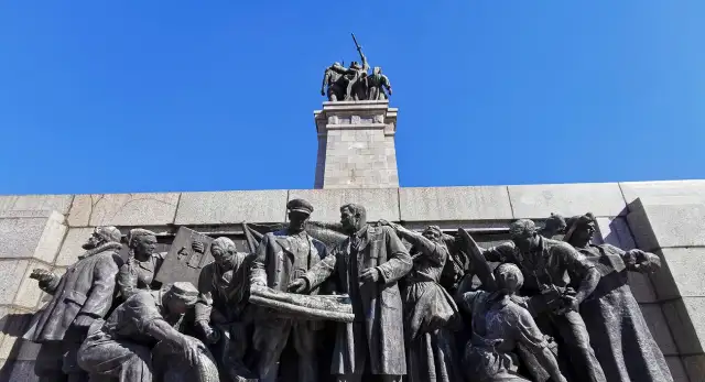 Снимка БулфотоМонумент Паметник на съветската армия е държавна собственост за