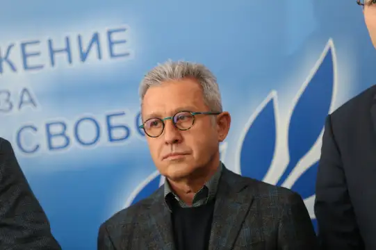 ДПС поиска от премиера Кирил Петков да сезира прокуратурата за