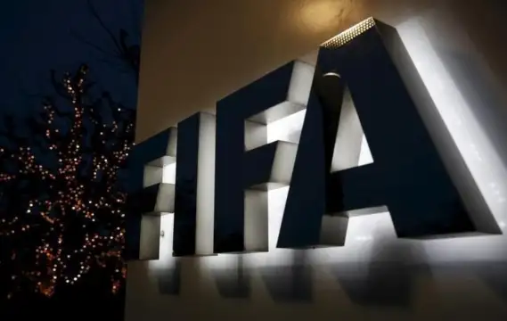 Световната централа по футбол ФИФА разреши на футболистите в Русия