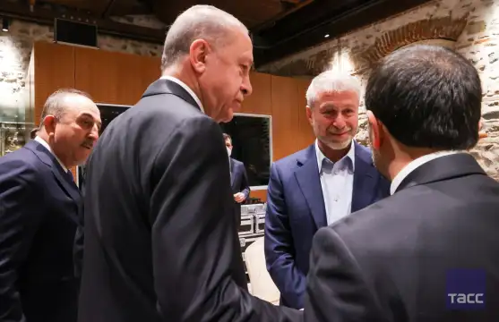 В Истанбул започна двустранна среща между помощника на руския президент