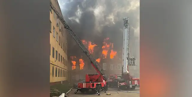 Снимка focus ua В Твер избухна пожар в Централния изследователски институт на