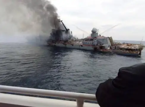 Седмица след потъването на руския крайцер Москва Русия обяви че