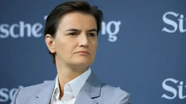 Сръбският премиер Ана Бърнабич отговори на въпроси какво ще се