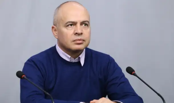 Ако министър председателят Кирил Петков прекрачи червената линия на Левицата