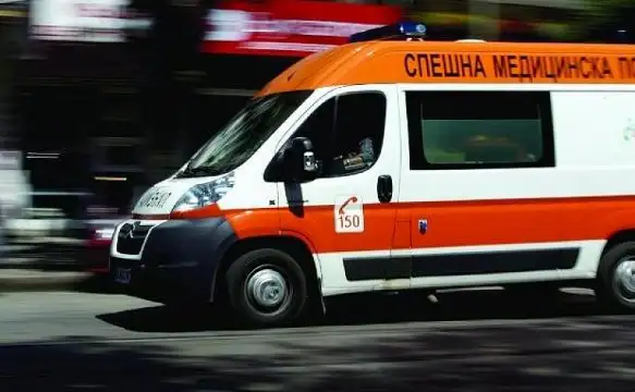 Автобус превозващ украински граждани се запали на автомагистрала Черно море
