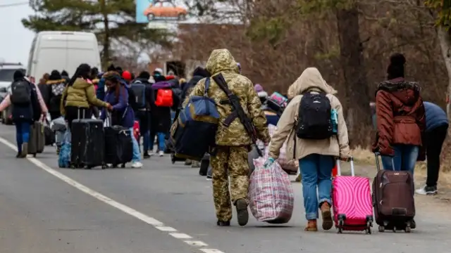 Броят на бежанците принудени да напуснат домовете си поради военни