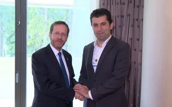 Премиерът Кирил Петков проведе среща с президента на Държавата Израел