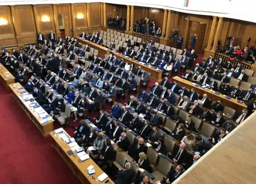 Актуализацията на Държавния бюджет влиза в парламента В сметката е заложено