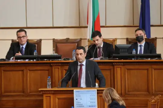Нямахме много възможности направихме тази коалиция в името на българските