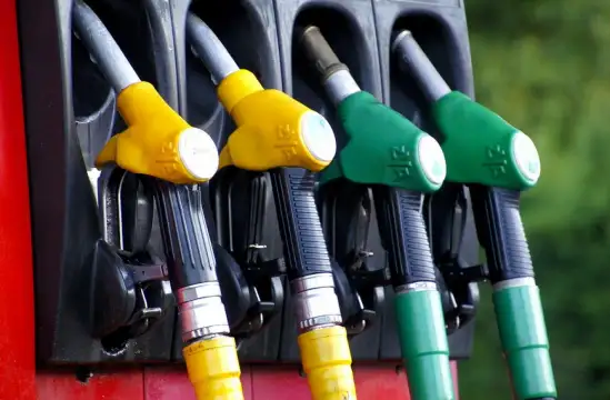 Народно събрание одобри отстъпката от 25 стотинки за литър гориво