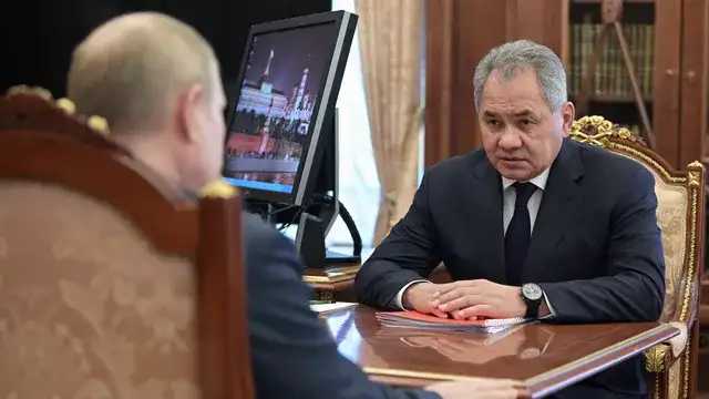 Руският президент Владимир Путин се срещна с министъра на отбраната