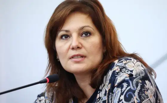 Депутатите изслушват извънредно министъра на здравеопазването Асена Сербезова Причината е