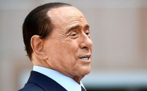 Четирикратният премиер на Италия Силвио Берлускони ще се кандидатира на