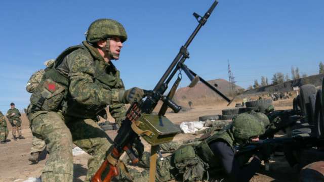 Украинските военни започнаха контраофанзива срещу руските сили в южната част
