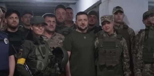 Украинският президент Володимир Зеленски призова руските военни да се изтеглят