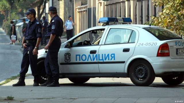 Заловиха сирийци в колата на украинка в Бургас съобщиха от полицията На 6 септември