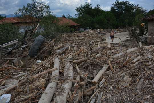 Възрастна жена сложи край на живота си в пловдивското село