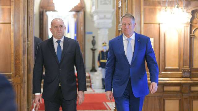 Президентът Румен Радев и румънският президент Клаус Йоханис обсъдиха в