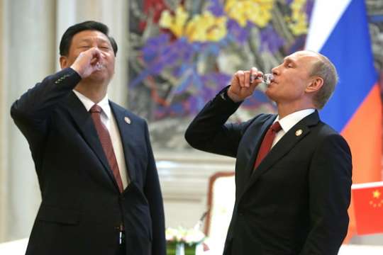 Китай има желание да оформи международния ред заедно с Русия