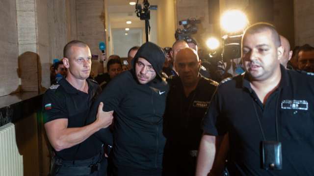 Проверката за полицейски чадър над Георги Семерджиев стига до още