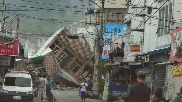 Второ силно земетресение с магнитуд от 6 8 разтърси Тайван днес