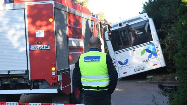 Седем от пострадалите при катастрофата с автобус на градския транспорт