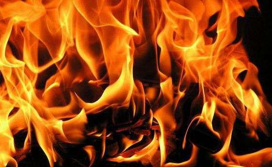Възрастен мъж е починал при пожар в ловешкото село Йоглав съобщиха от