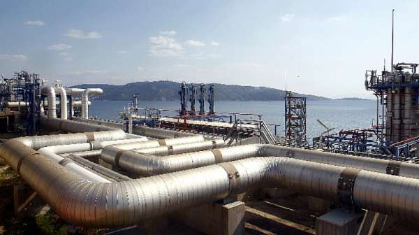 Гърция увеличи обема на внасяния втечнен газ на остров Ревитуса