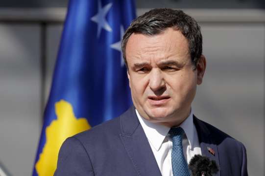 Премиерът на Косово Албин Курти смята че има вероятност от