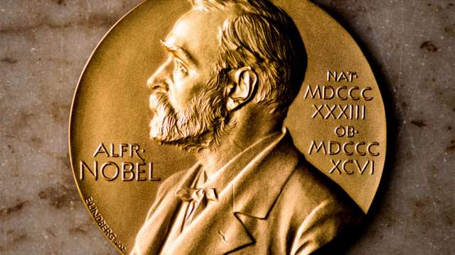 Трио източноевропейски правозащитници от три съседни страни получиха тазгодишната Нобелова