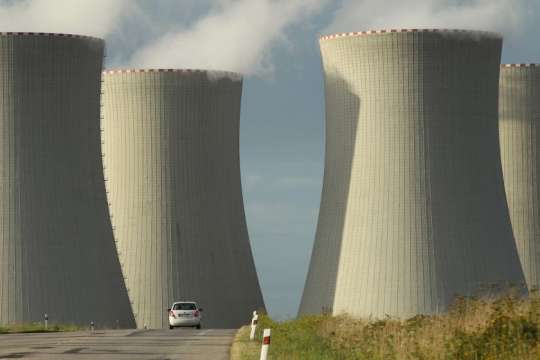 Американската компания Уестингхаус Електрик ще построи първата атомна електроцентрала в