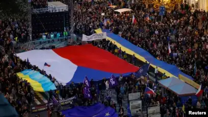 Десетки хиляди на протест в Прага в подкрепа на Украйна
