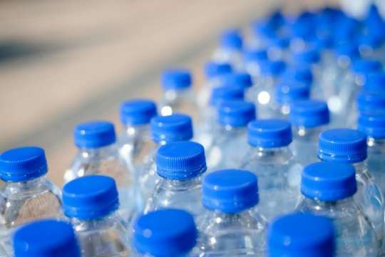 Министерски съвет ще гласува решение за освобождаване на бутилирана вода