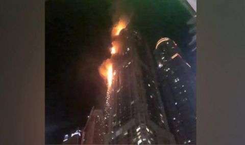 Пожар избухна в 35 етажна сграда в Дубай в близост до