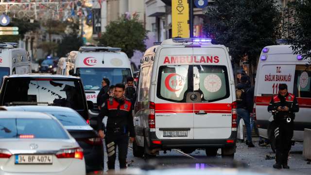 Експлозия на популярния пешеходен булевард Истиклял в Истанбул в неделя Има