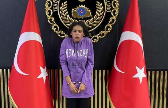 Турската полиция е арестувала няколко заподозрени във връзка с бомбената