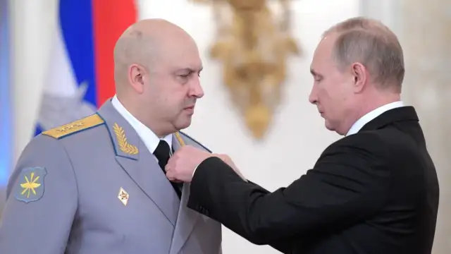 Водещите военни ястреби на Русия се обединиха зад унизителното решение
