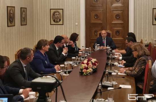 Държавният глава Румен Радев ще връчи първия мандат на най голямата