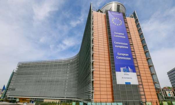Eвропейската комисия очаква българските власти да разследват бързо и ефективно