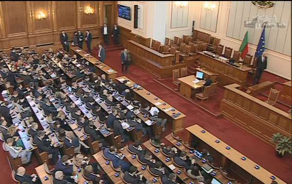 Започва редовната пленарна седмица на 48 ото Народно събрание След вчерашното извънредно