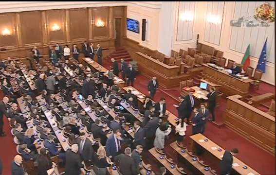 Предстои Народното събрание да гласува кабинета Габровски Към момента от ПП