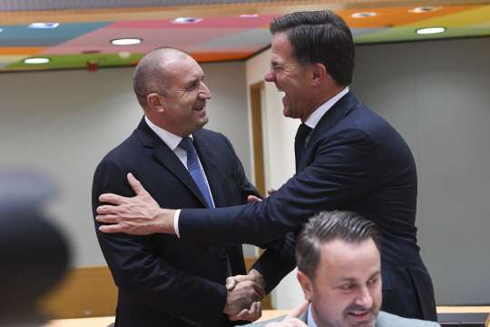Министър председателят на Нидерландия Марк Рюте и българският държавен глава Румен